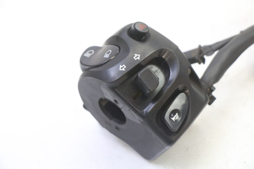 photo de COMMODO GAUCHE YAMAHA FZ6 FAZER S2 600 (2007 - 2011)