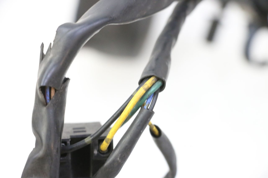 photo de COMMODO GAUCHE YAMAHA FZ6 N FAZER 600 (2004 - 2006)