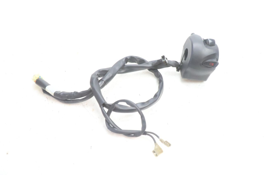 photo de COMMODO GAUCHE YAMAHA FZ8 800 (2010 - 2016) - Autre angle de vue