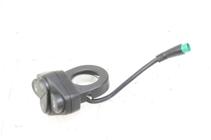 photo de COMMODO GAUCHE KUKIRIN G2 MASTER 1
