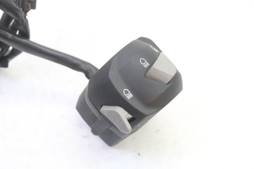 photo de COMMODO GAUCHE BMW G310 R 310 (2016 - 2020)
