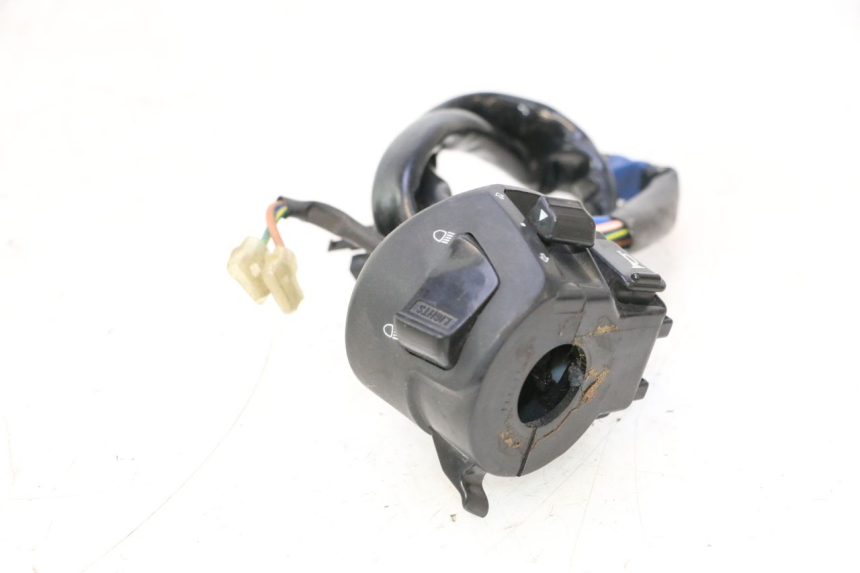 photo de COMMODO GAUCHE KYMCO GRAND DINK 125 (2008 - 2014) - Points de fixation