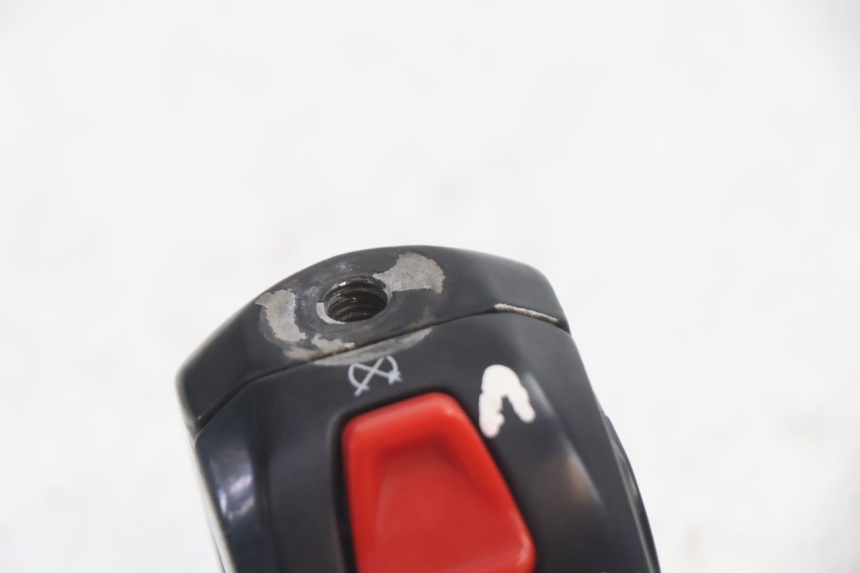photo de COMMODO GAUCHE TNT MOTOR GRIDO 2T 50 (2010 - 2019) - Zoom état d’usage