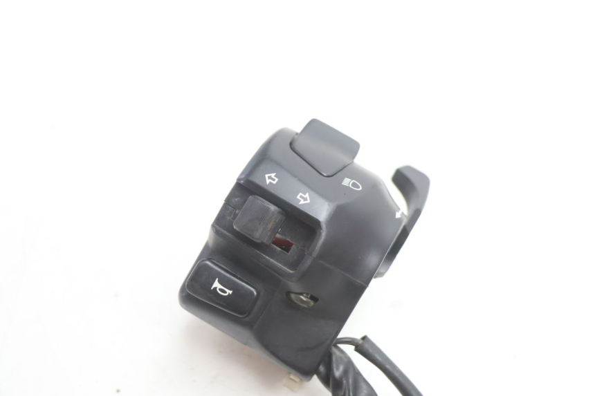 photo de COMMODO GAUCHE SUZUKI GSF N BANDIT 1200 (2001 - 2005) - Zoom état d’usage