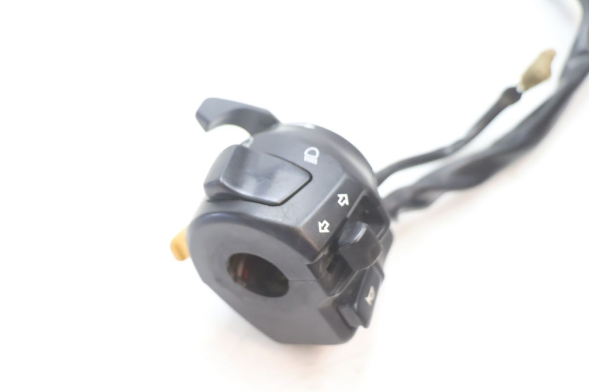 photo de COMMODO GAUCHE SUZUKI GSF N BANDIT 1200 (2001 - 2005) - Autre angle de vue