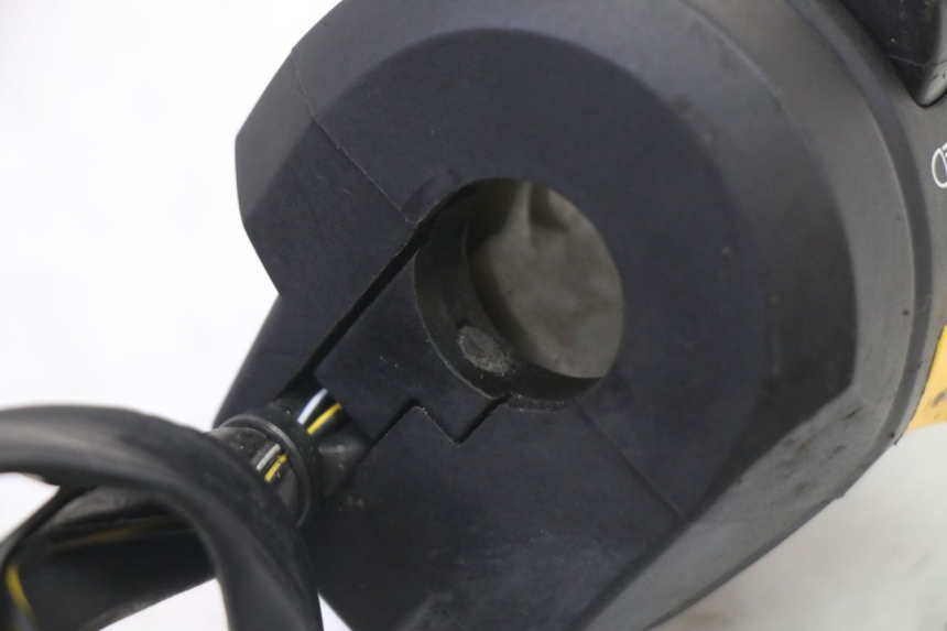 photo de COMMODO GAUCHE SUZUKI GSR 750 (2011 - 2017)