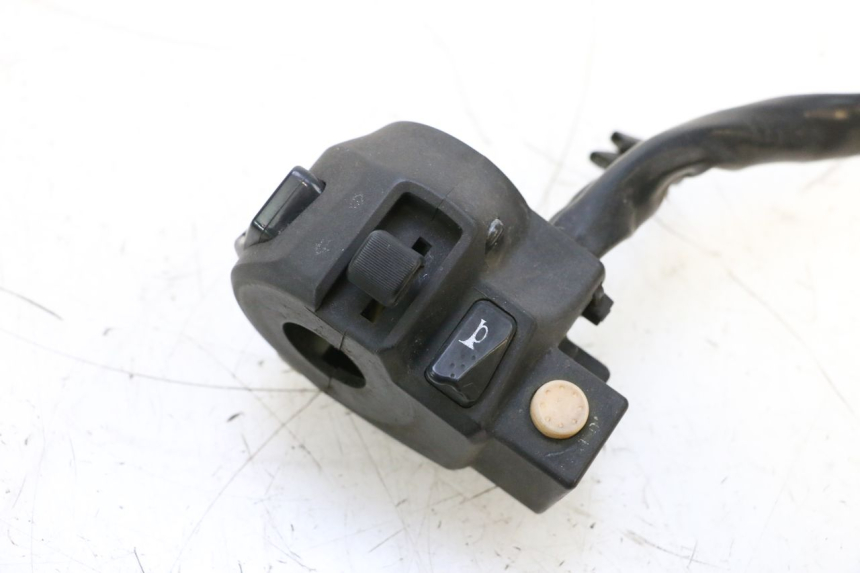 photo de COMMODO GAUCHE SYM GTS EVO 125 (2009 - 2013) - Zoom état d’usage