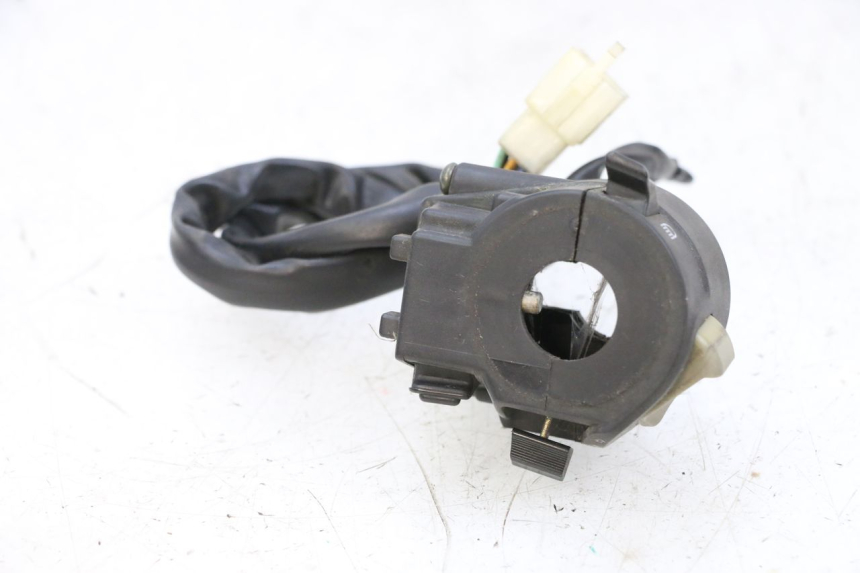 photo de COMMODO GAUCHE JM MOTORS GTS 125 (2015 - 2019) - Zoom état d’usage