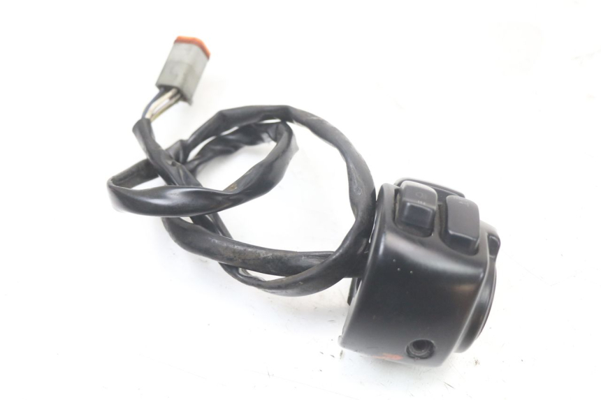 photo de COMMODO GAUCHE HARLEY DAVIDSON SPORTSTER XL CUSTOM 883 (1999 - 2006)