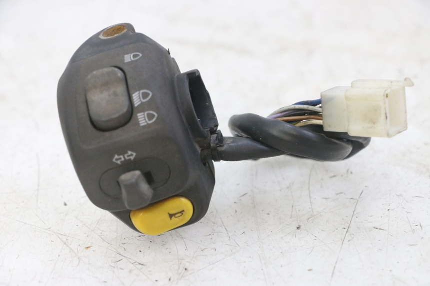 photo de COMMODO GAUCHE PEUGEOT JET FORCE CARBU 50 (2003 - 2016)
