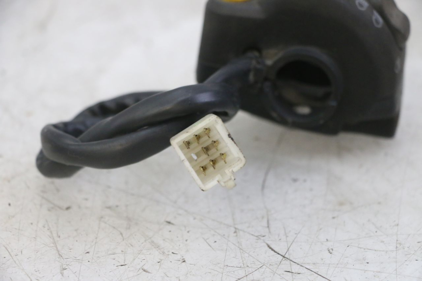 photo de COMMODO GAUCHE PEUGEOT JET FORCE CARBU 50 (2003 - 2016)