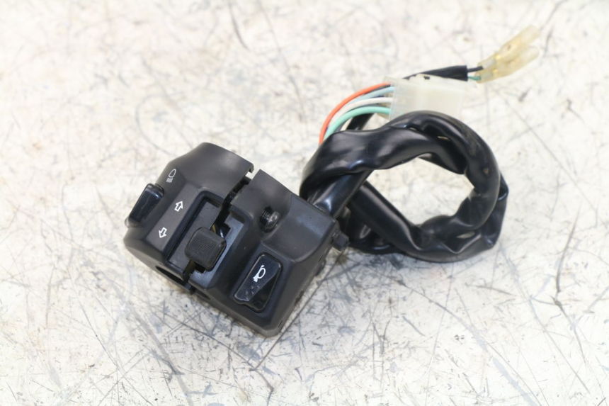 photo de COMMODO GAUCHE SYM JET SPORT XR 50 (2006 - 2015)