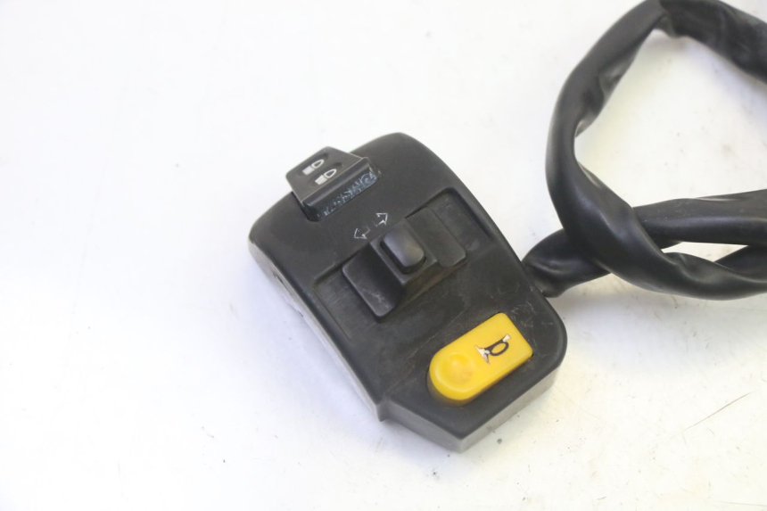 photo de COMMODO GAUCHE PEUGEOT KISBEE 2T 50 (2010 - 2017)