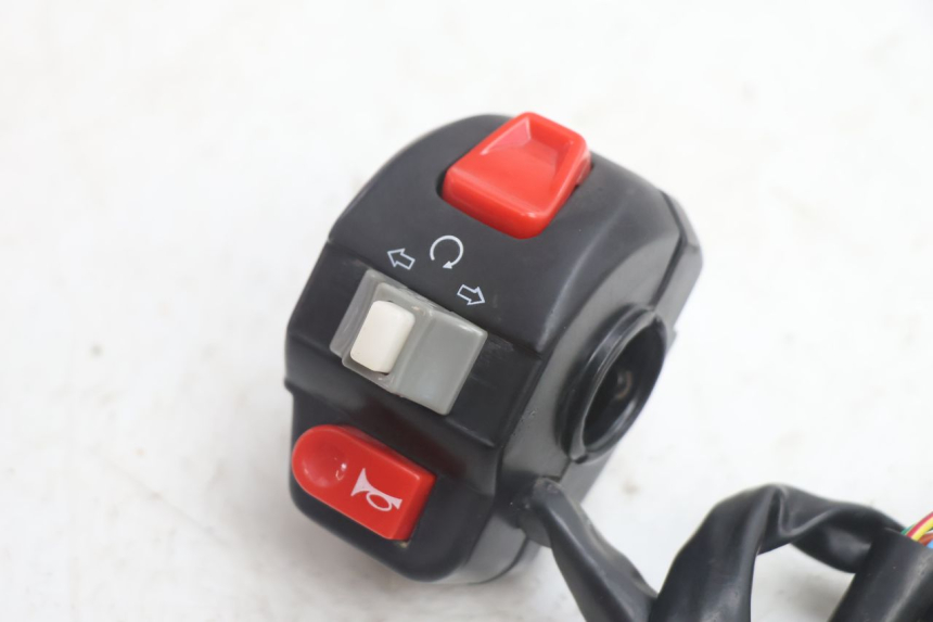 photo de COMMODO GAUCHE LONGJIA LJ50QT 8M 2T 50 (2010 - 2017) - Détail de la pièce