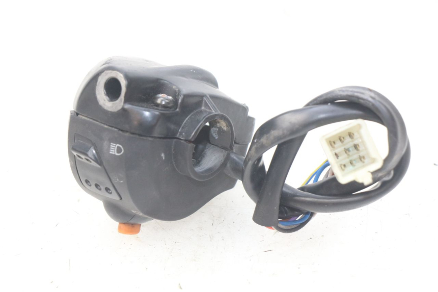 photo de COMMODO GAUCHE PEUGEOT LUDIX BLASTER 50 (2006 - 2014) - Autre angle de vue