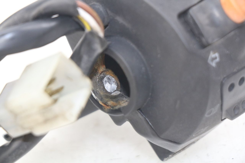 photo de COMMODO GAUCHE PEUGEOT LUDIX 50 (2008 - 2017)