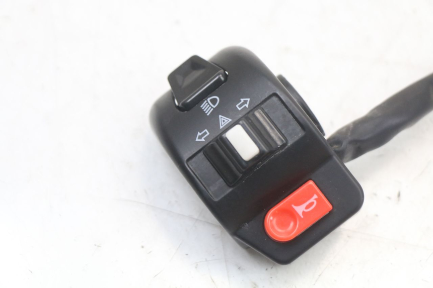 photo de COMMODO GAUCHE MASH LEGEND'R 4T 50 (2021 - 2025)