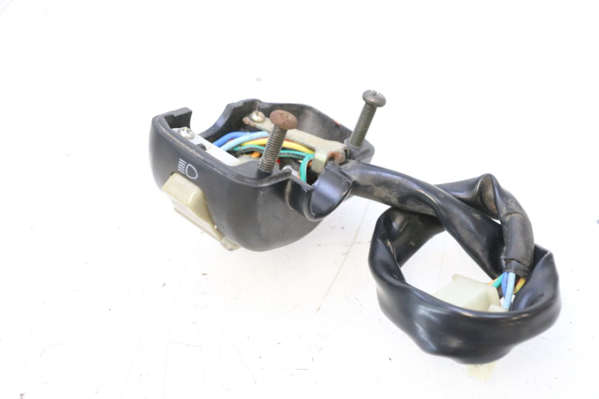 photo de COMMODO GAUCHE KEEWAY MATRIX RX9 125 (2006 - 2007) - Zoom état d’usage