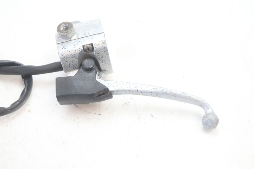 photo de COMMODO GAUCHE SYM MIO 50 (2005 - 2010) - Points de fixation