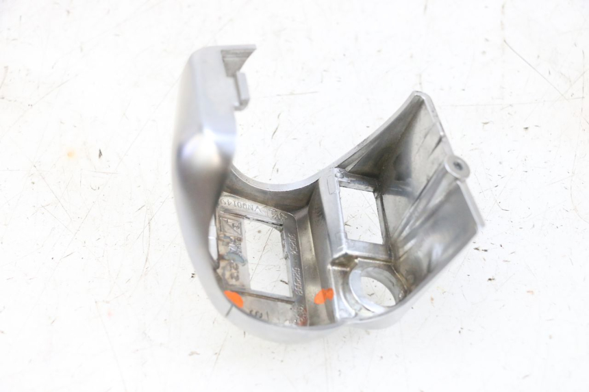 photo de COMMODO GAUCHE PIAGGIO MP3 HPE 300 (2019 - 2026) - Vue d’ensemble