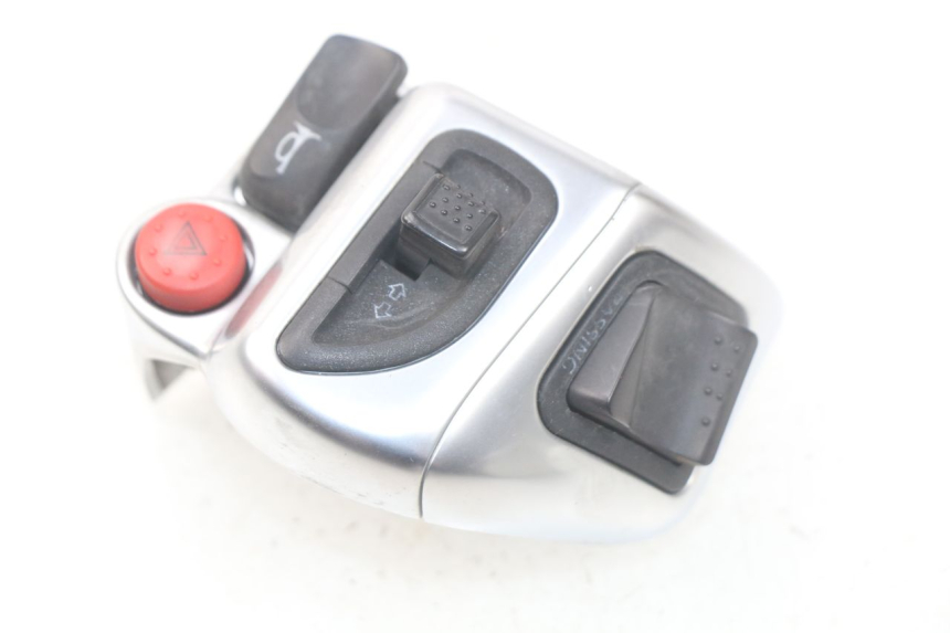 photo de COMMODO GAUCHE PIAGGIO MP3 LT 400 (2007 - 2012)