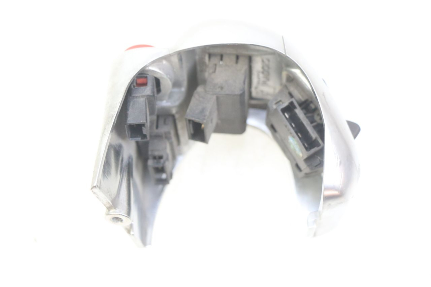 photo de COMMODO GAUCHE PIAGGIO MP3 125 (2006 - 2014)