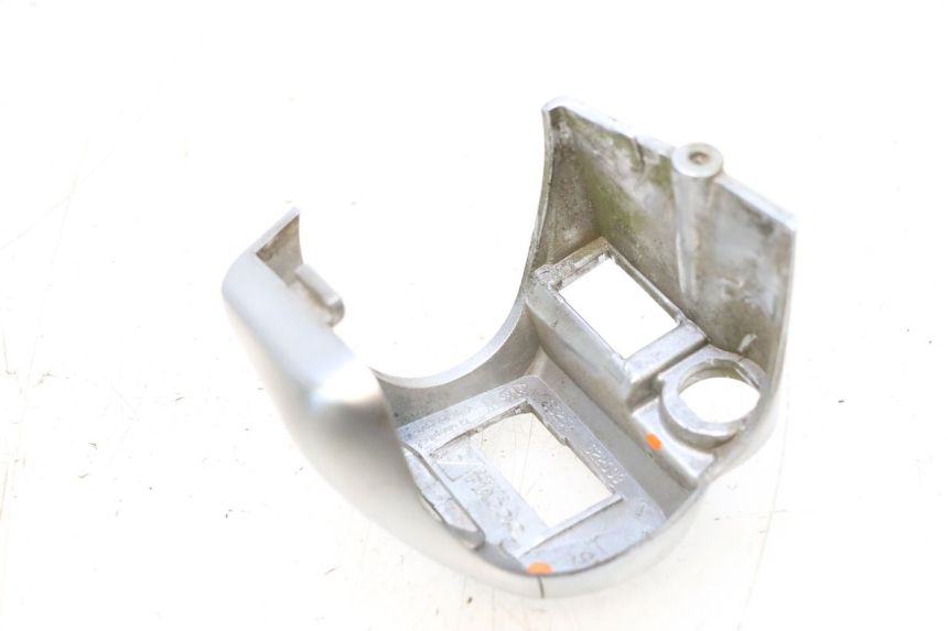 photo de COMMODO GAUCHE PIAGGIO MP3 RL 250 (2006 - 2010) - Gros plan technique