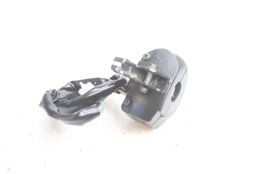 photo de COMMODO GAUCHE JM MOTORS OLDIES 4T 50 (2020 - 2026) - Gros plan technique