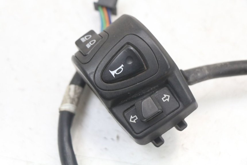 photo de COMMODO GAUCHE HONDA PCX (JF28) 125 (2009 - 2011) - Zoom état d’usage