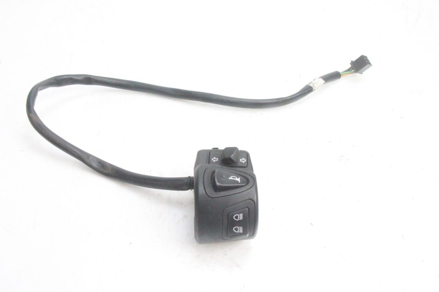 photo de COMMODO GAUCHE HONDA PCX (JF28) 125 (2009 - 2011) - Gros plan technique