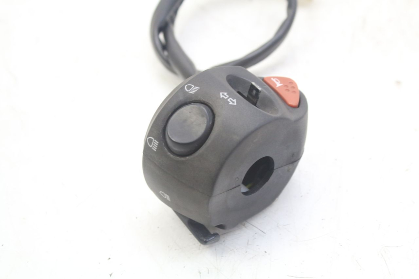 photo de COMMODO GAUCHE PEUGEOT GEOPOLIS RS 125 (2007 - 2009)