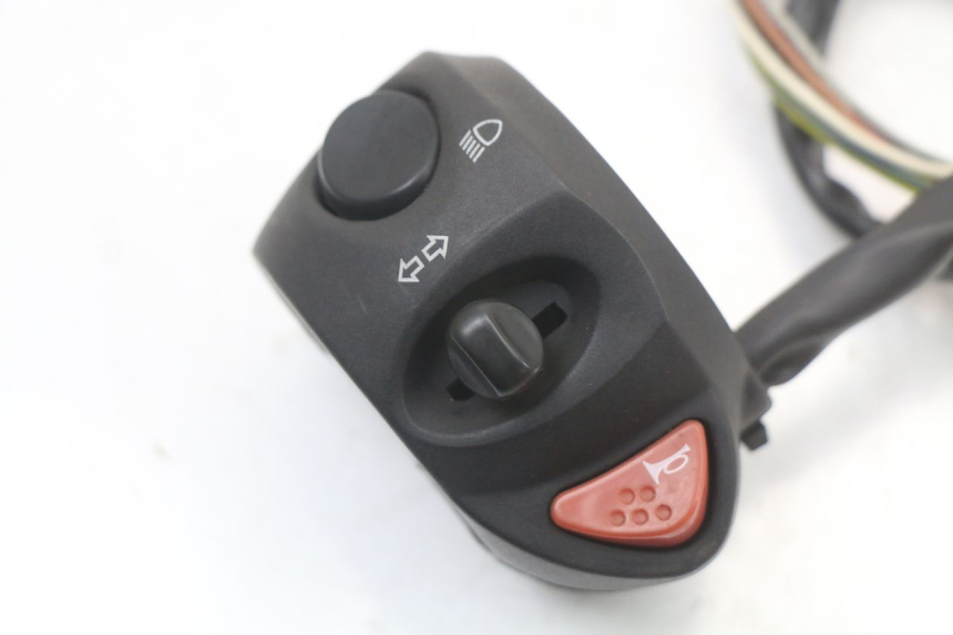 photo de COMMODO GAUCHE PEUGEOT GEOPOLIS RS 125 (2007 - 2009)