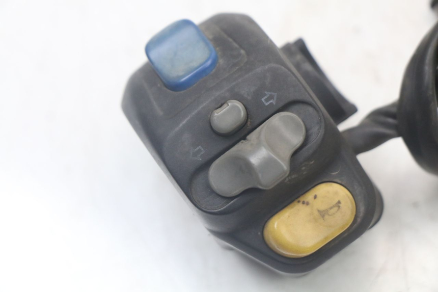 photo de COMMODO GAUCHE PEUGEOT SPEEDFIGHT 100 (1997 - 2007)