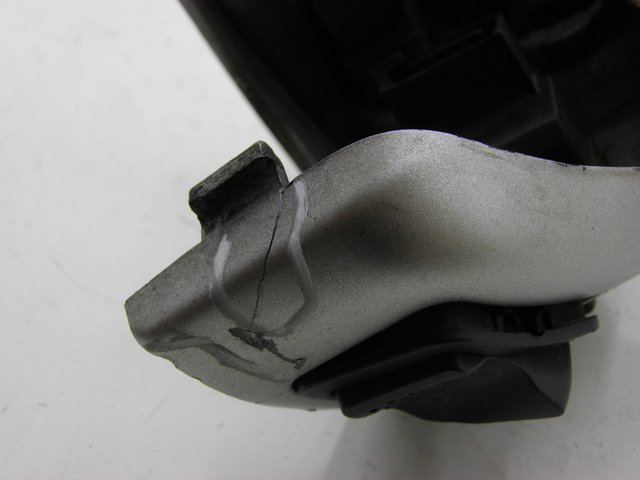 photo de COMMODO GAUCHE PIAGGIO BEVERLY 125 (2005 - 2007)