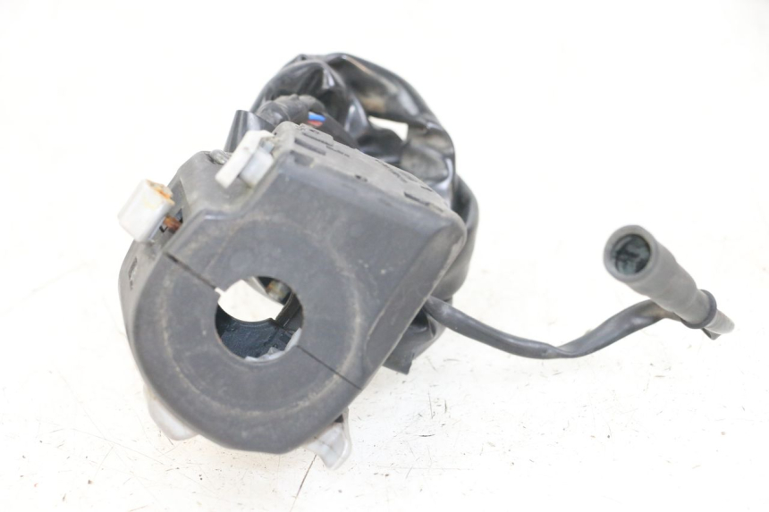 photo de COMMODO GAUCHE PIAGGIO X10 125 (2012 - 2017)