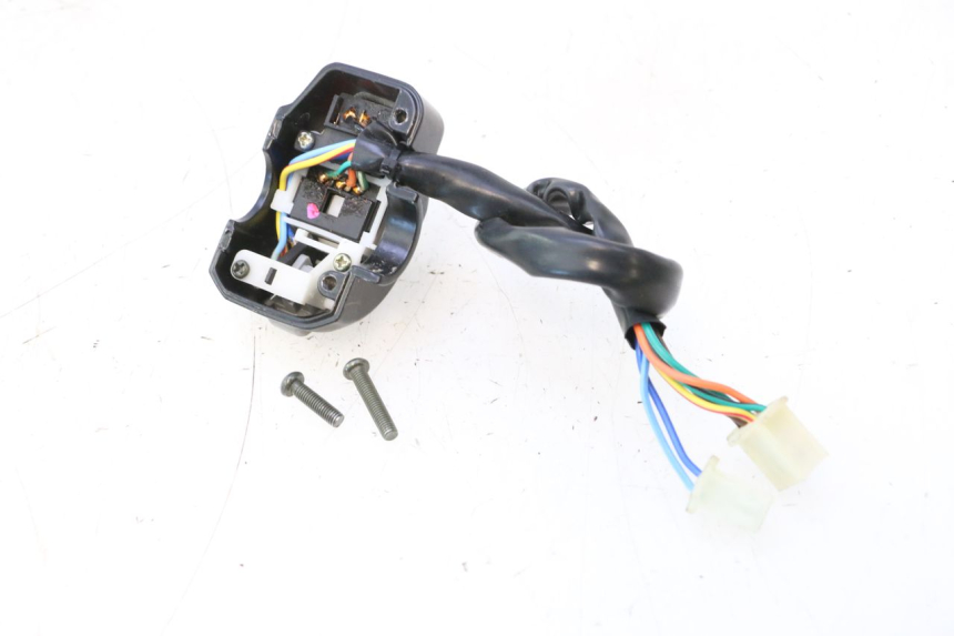 photo de COMMODO GAUCHE TNT MOTOR ROMA 12' 2T 50 (2007 - 2018) - Détail de la pièce