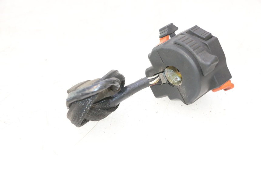 photo de COMMODO GAUCHE MZ RT 125 (2000 - 2008) - Points de fixation