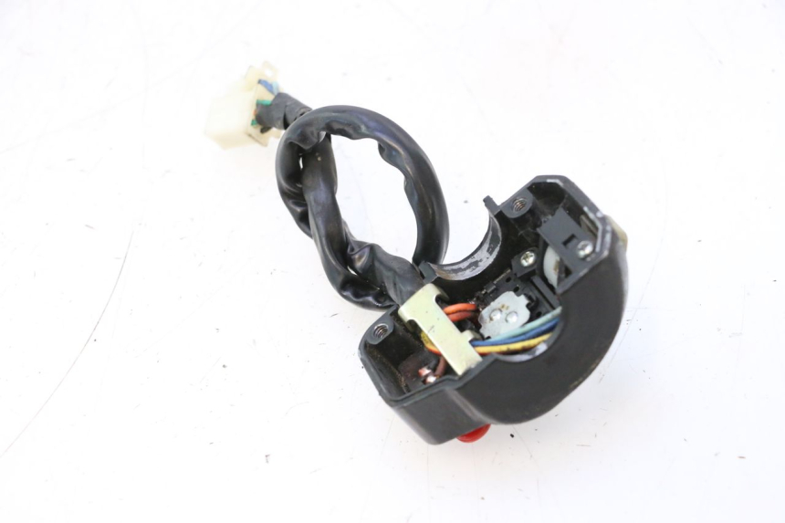 photo de COMMODO GAUCHE KEEWAY RY6 2T 50 (2011 - 2019) - Zoom état d’usage