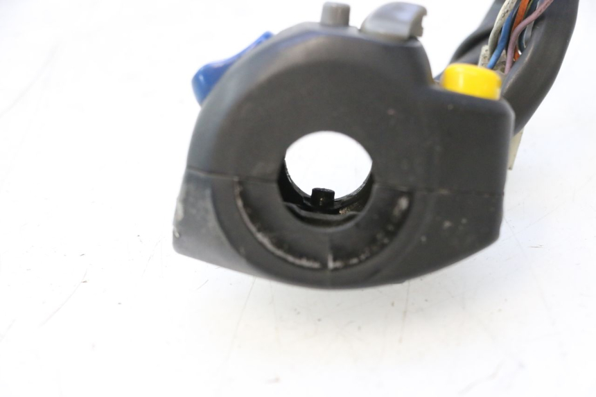 photo de COMMODO GAUCHE PEUGEOT SPEEDFIGHT 2 AC 50 (2000 - 2009) - Zoom état d’usage