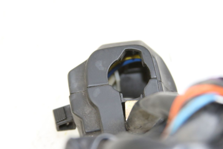 photo de COMMODO GAUCHE RAZZO STEED 125 (2012 - 2018)