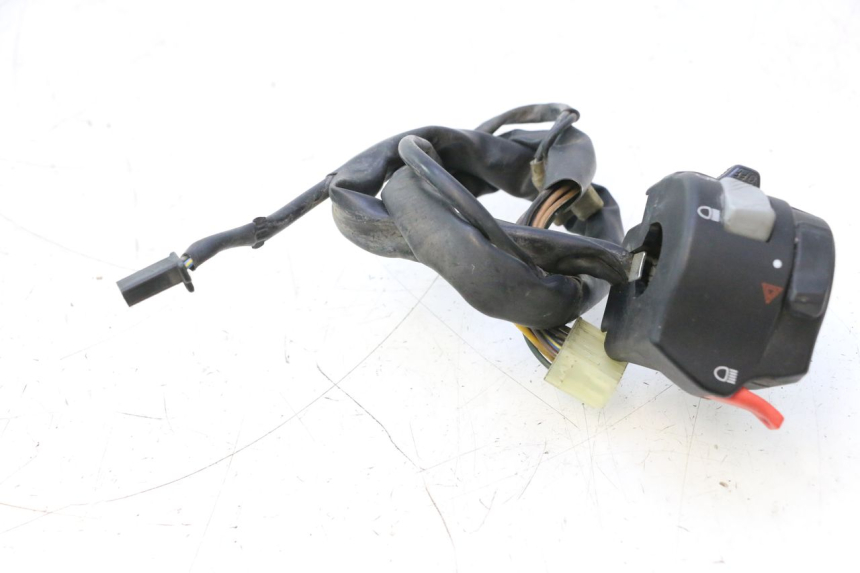 photo de COMMODO GAUCHE YAMAHA TDM ABS 900 (2002 - 2014) - Pièce contrôlée