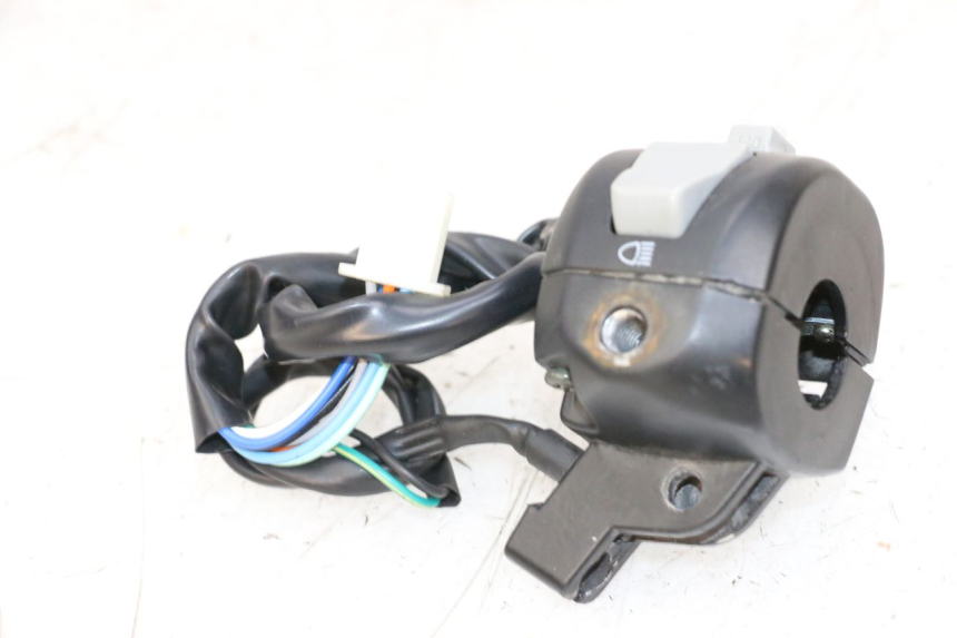 photo de COMMODO GAUCHE NECO TEMPO 4T 50 (2022 - 2026) - Gros plan technique