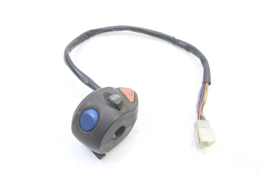 photo de COMMODO GAUCHE PEUGEOT TKR TREKKER FURIOUS 50 (2005 - 2014) - Zoom état d’usage
