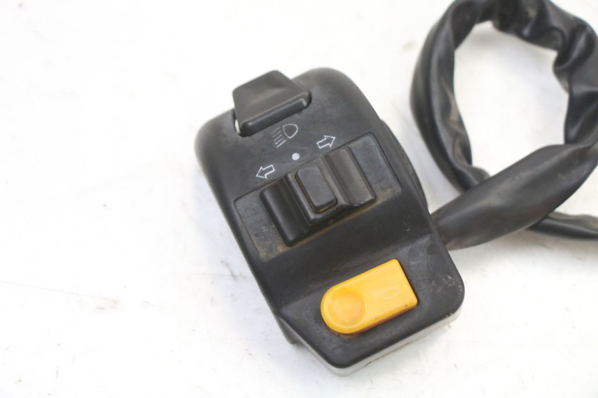 photo de COMMODO GAUCHE UNIVERSAL BIKE ZN50QT-11B 50 (2018 - 2021)