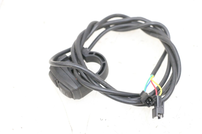 photo de COMMODO GAUCHE DUALTRON VICTOR LIMITED 1