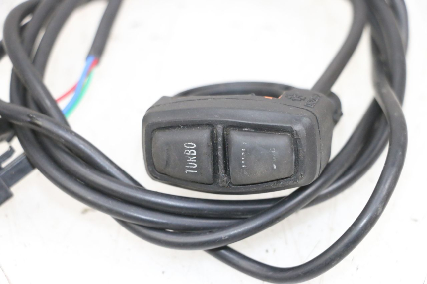 photo de COMMODO GAUCHE DUALTRON VICTOR LIMITED 1