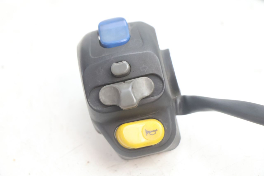 photo de COMMODO GAUCHE PEUGEOT VIVACITY 100 (1999 - 2008) - Détail de la pièce