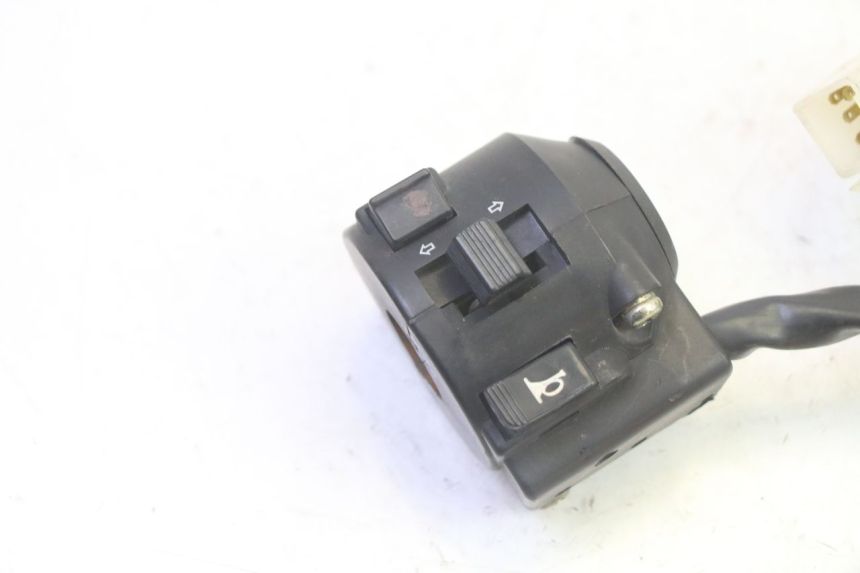 photo de COMMODO GAUCHE DAELIM VJ ROADWIN FI 125 (2008 - 2017) - Détail de la pièce