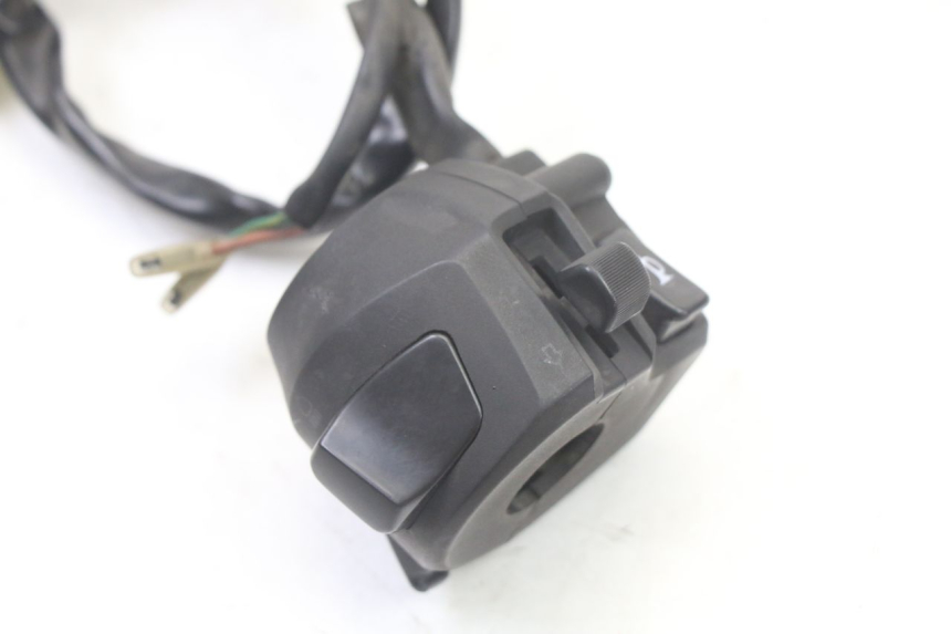 photo de COMMODO GAUCHE YAMAHA X-MAX XMAX 125 (2010 - 2014)
