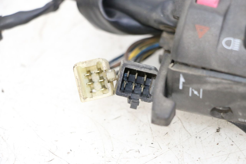 photo de COMMODO GAUCHE YAMAHA XJN DIVERSION 600 (2000 - 2003)